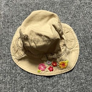 Baby Gap Kacki with flowers and chin strap sun hat- up to 6 months